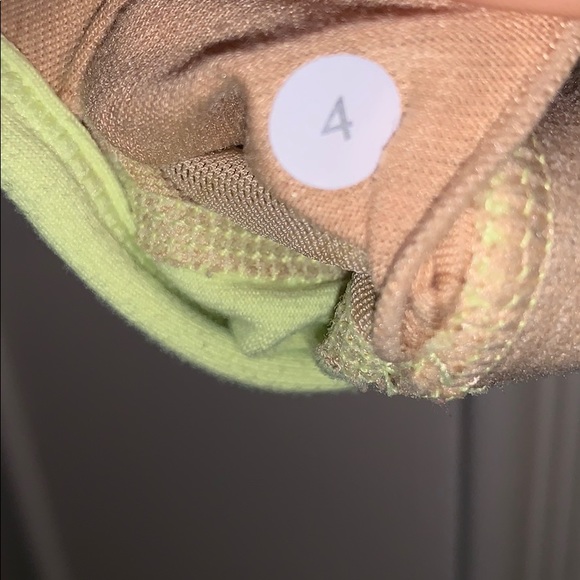 🍒3 for $30 Lululemon sports bra - Picture 4 of 4